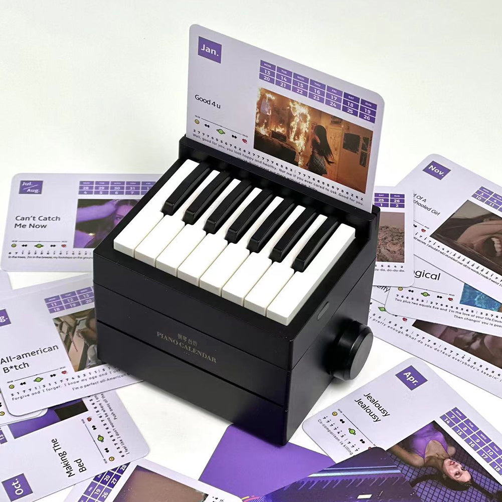 2025 Olivia mini piano calendar with 15 keys and music cards