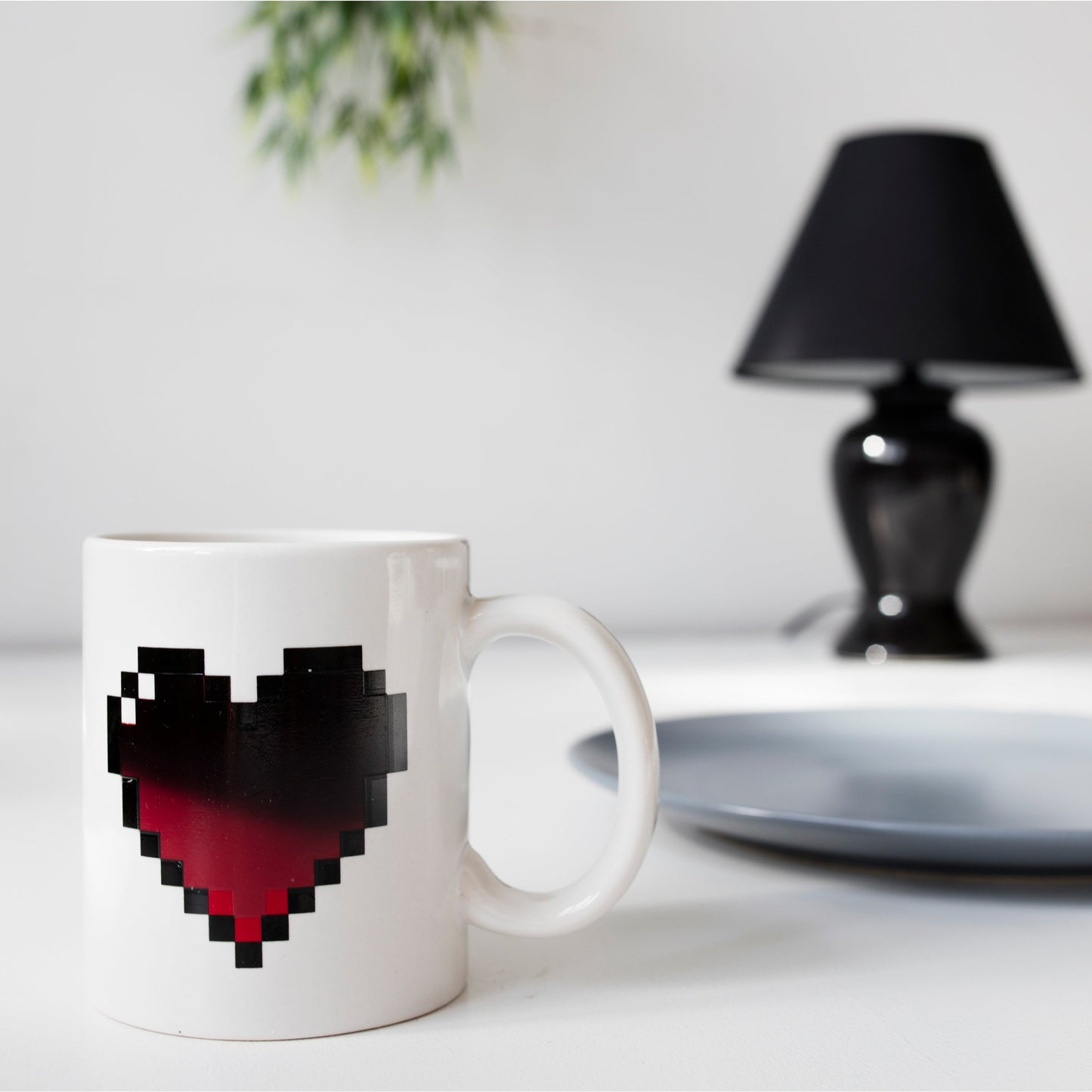Pixel Heart Morph Mug color-changing heat-sensitive coffee cup